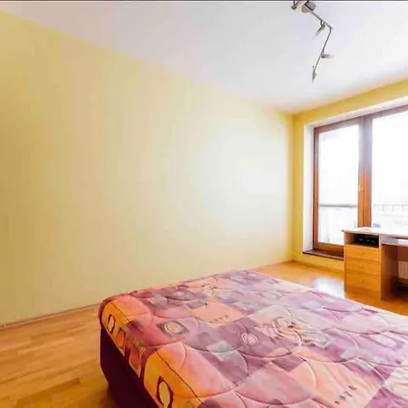 Slnecny A Priestranny Vo Vybornej Lokalite Kosice