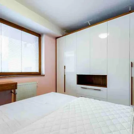 Apartment Slnecny A Priestranny Vo Vybornej Lokalite Kosice